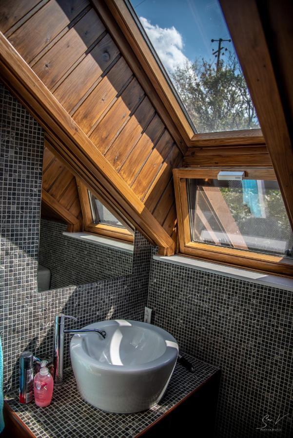 *2 Bdr Log House /Mountains/Queen Bed/Fireplace Gourri Esterno foto