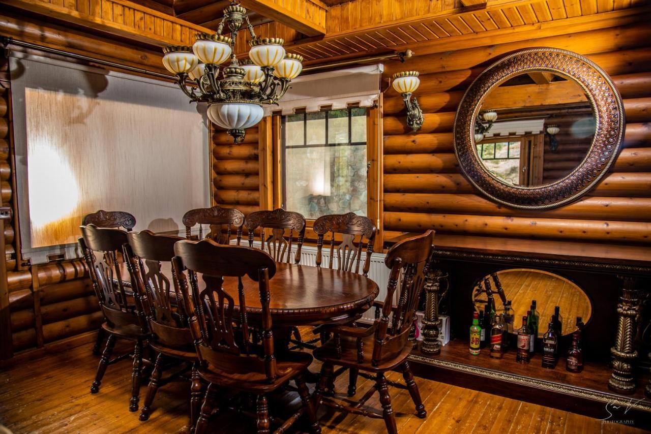 *2 Bdr Log House /Mountains/Queen Bed/Fireplace Gourri Esterno foto