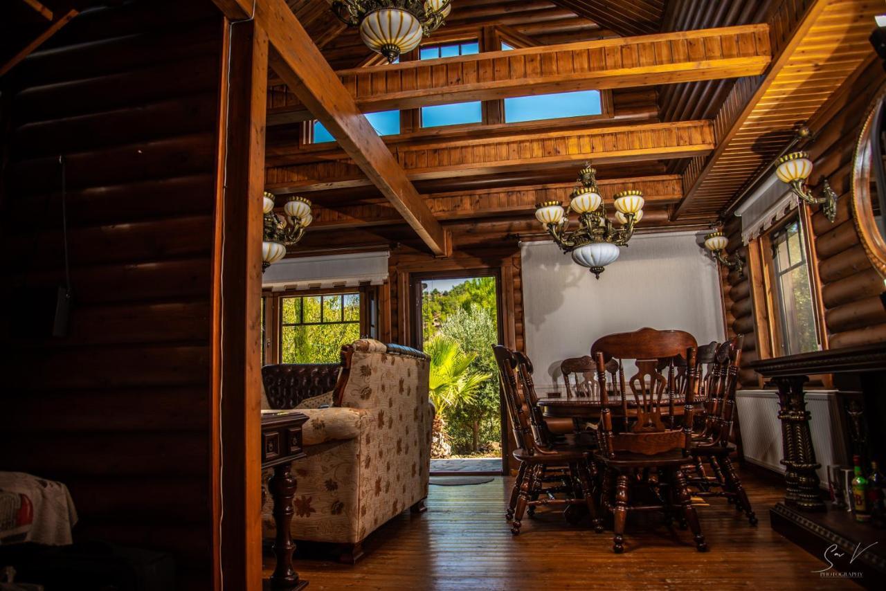 *2 Bdr Log House /Mountains/Queen Bed/Fireplace Gourri Esterno foto